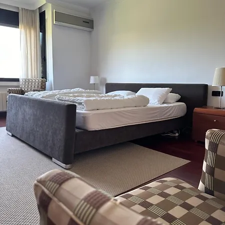Pirineus A Beautiful With Pool Villa