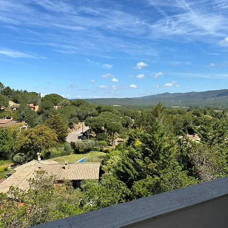 Pirineus A Beautiful With Pool Villa