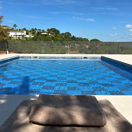 Villa Pirineus A Beautiful With Pool